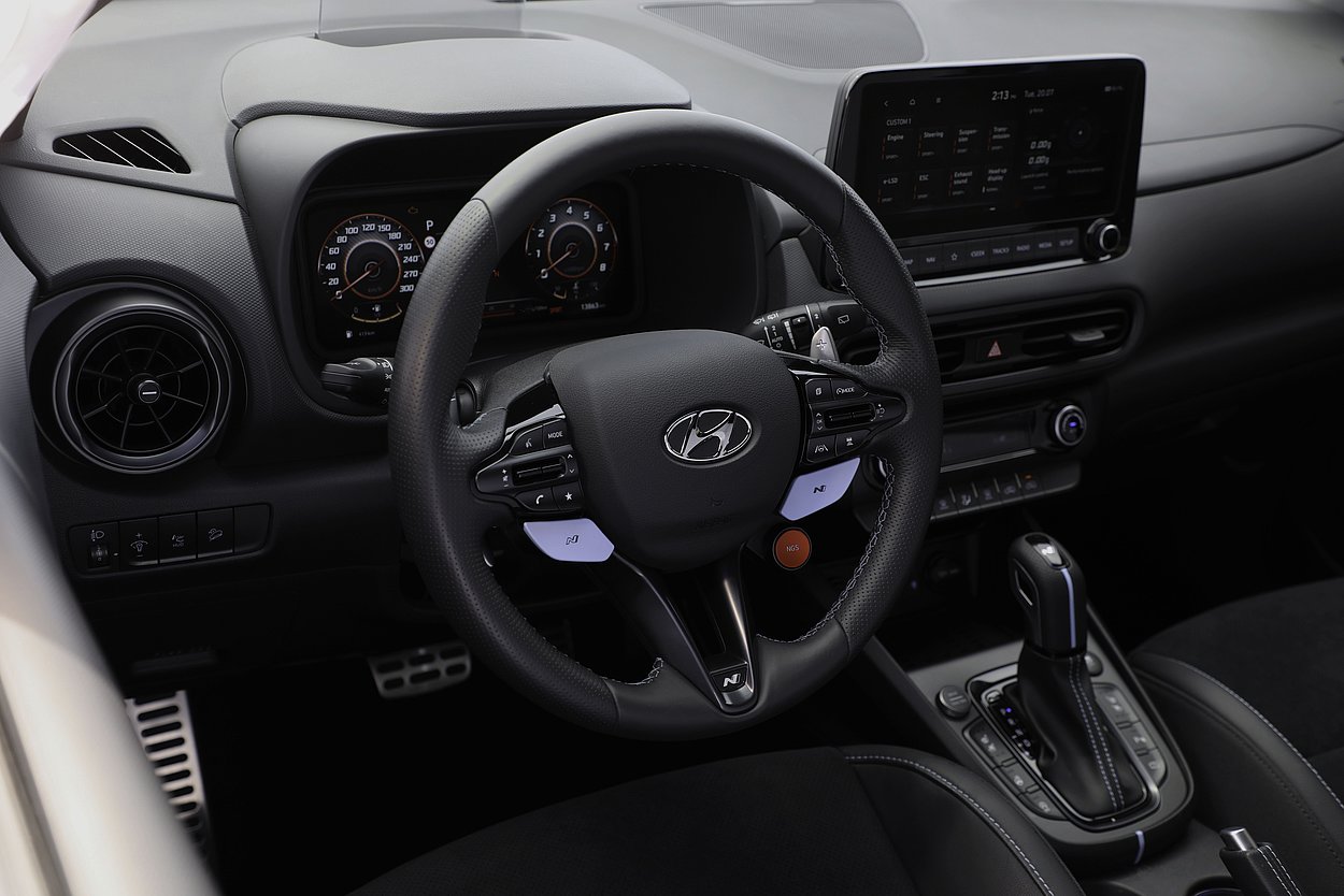 Hyundai Kona N Lenkrad Multidisplay Interieur
